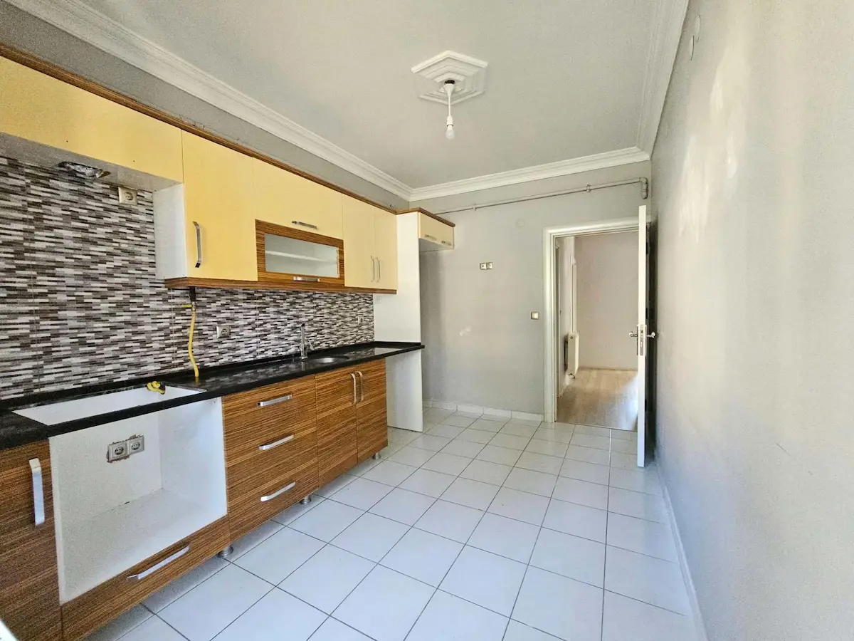 Yalova Merkez Bahçelievler Mah. Satılık 3+1 Daire, 120 m² - küçük fotoğraf 13