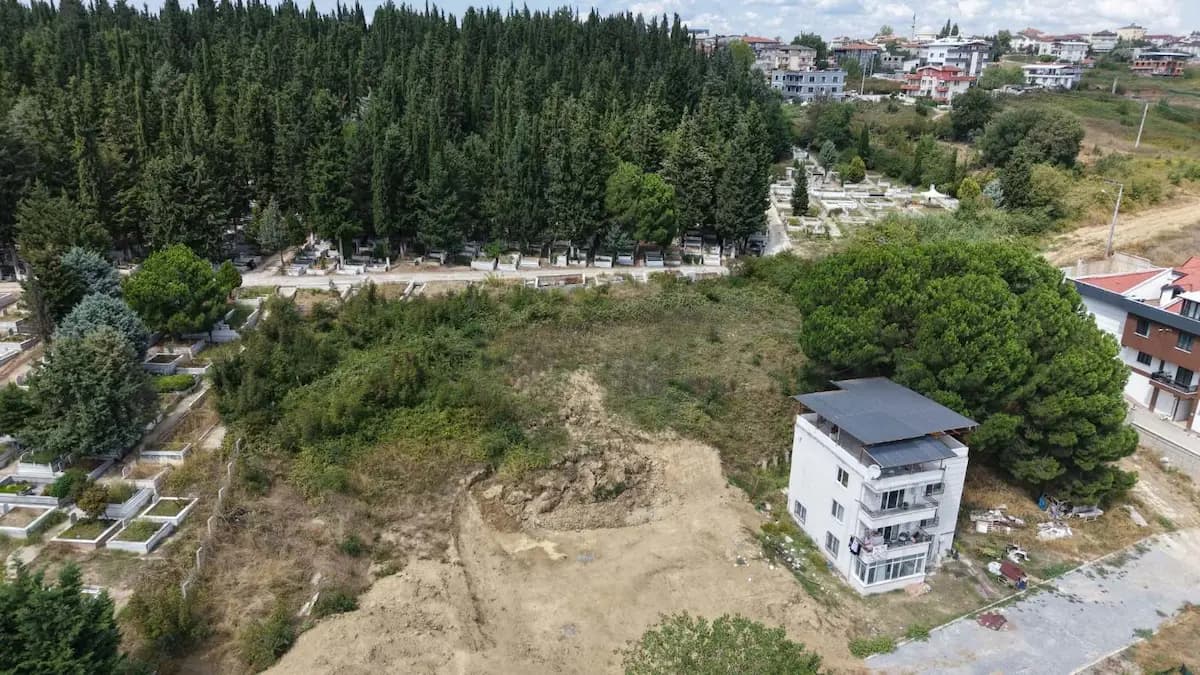 Yalova Merkez Bayraktepe Mah. Satılık Konut İmarlı Arsa, 304 m² - küçük fotoğraf 6