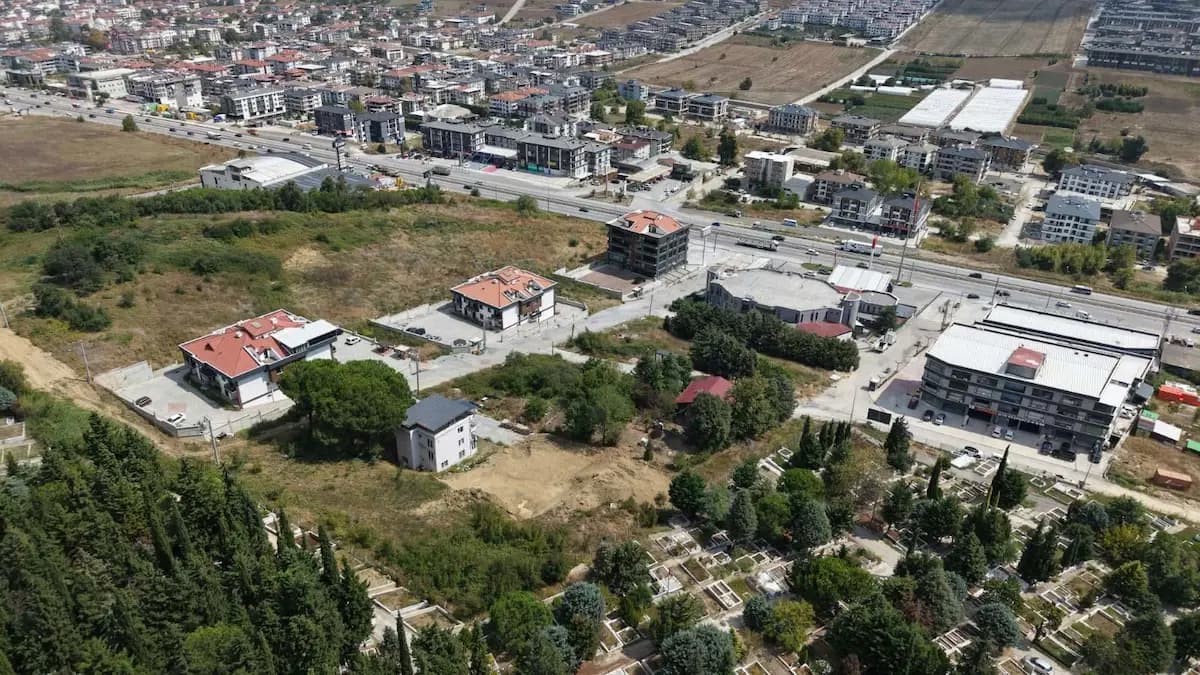 Yalova Merkez Bayraktepe Mah. Satılık Konut İmarlı Arsa, 304 m² - küçük fotoğraf 5