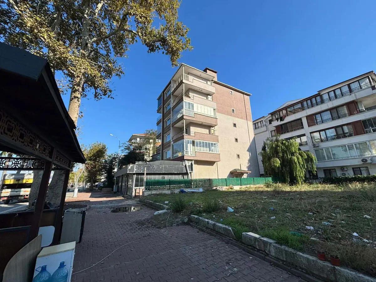 Yalova Merkez Bahçelievler Mah. Kiralık 3+1 Daire, 130 m² - küçük fotoğraf 33