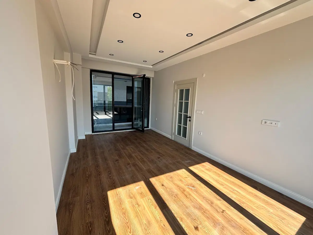 Çiftlikköy Sahil Mah. Satılık 2+1 Daire, 100 m² - küçük fotoğraf 3