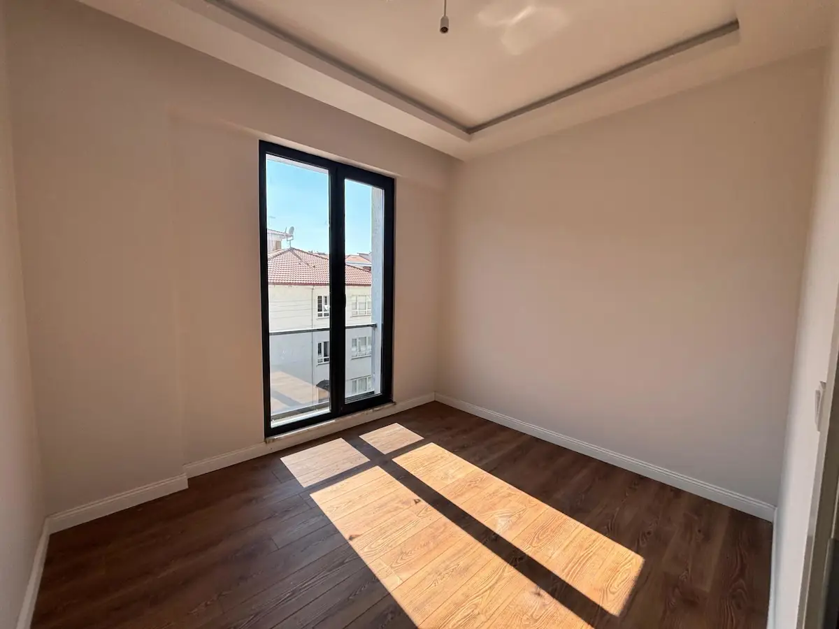 Çiftlikköy Sahil Mah. Satılık 2+1 Daire, 100 m² - küçük fotoğraf 13