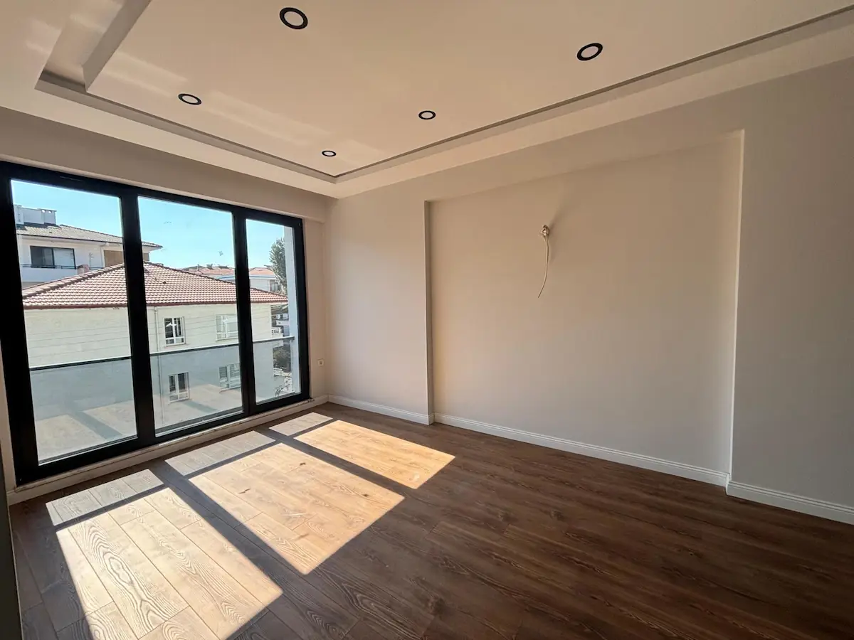 Çiftlikköy Sahil Mah. Satılık 2+1 Daire, 100 m² - küçük fotoğraf 10